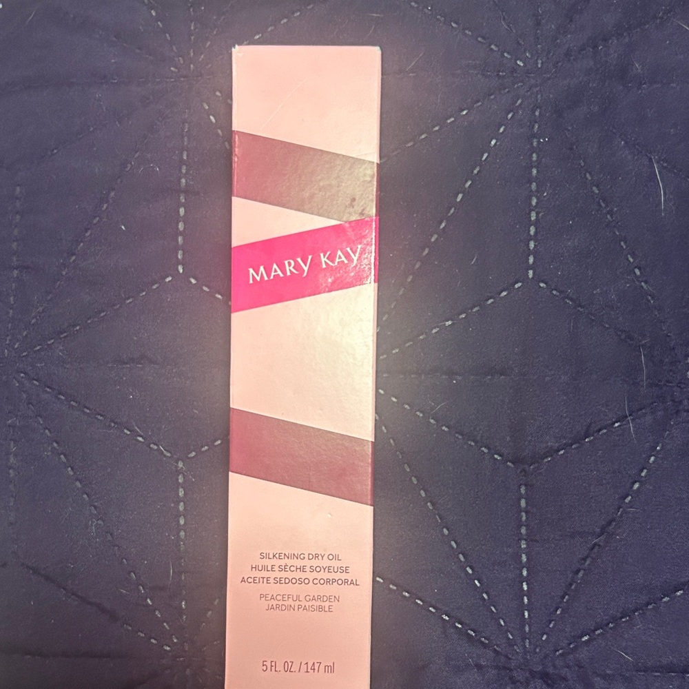 Mary Kay Silkening Dry Oil in Pink and Purple